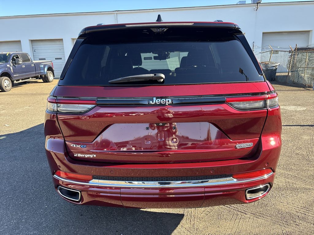 2023 Jeep Cherokee Overland 4xe photo 3