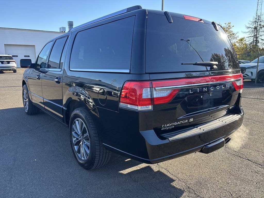 Used 2016 Lincoln Navigator L 3.5T 4WD Select w/ Moonroof & Navigation SUV