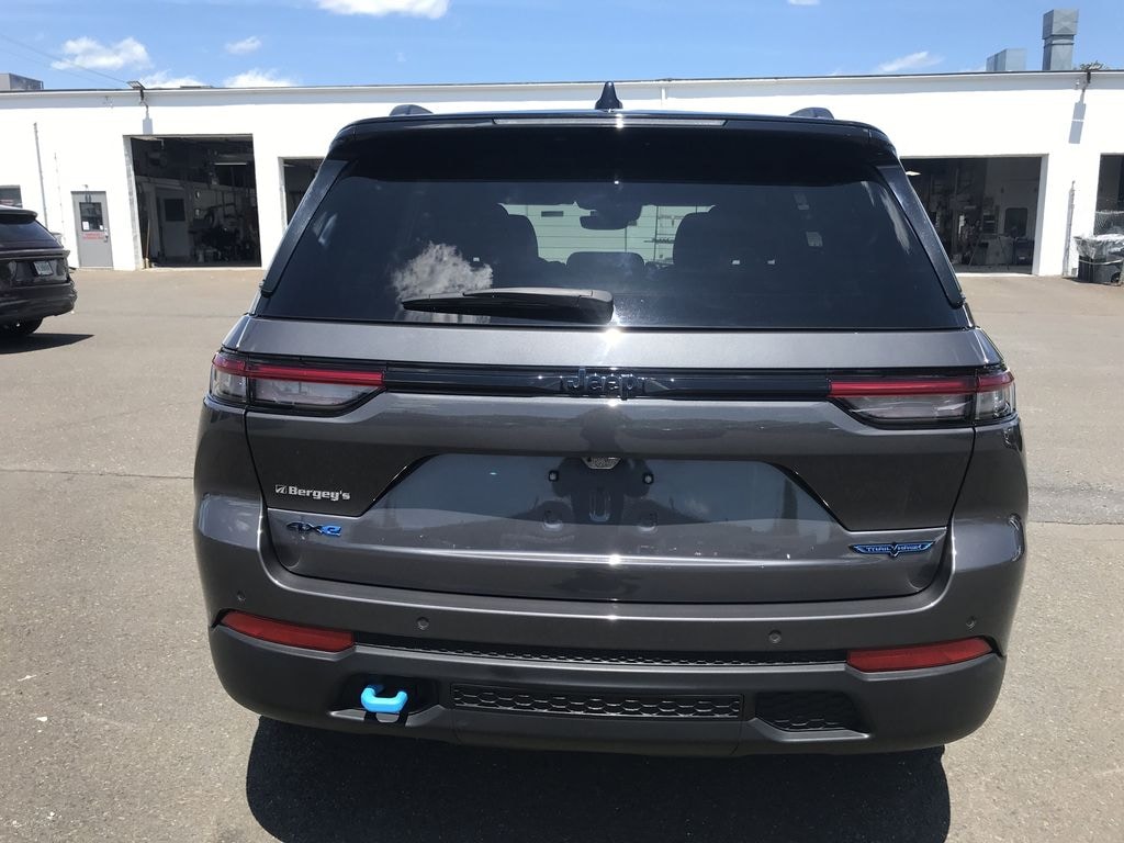 Used 2022 Jeep Grand Cherokee 4xe 2.0L 4WD Trailhawk w/ Navigation SUV
