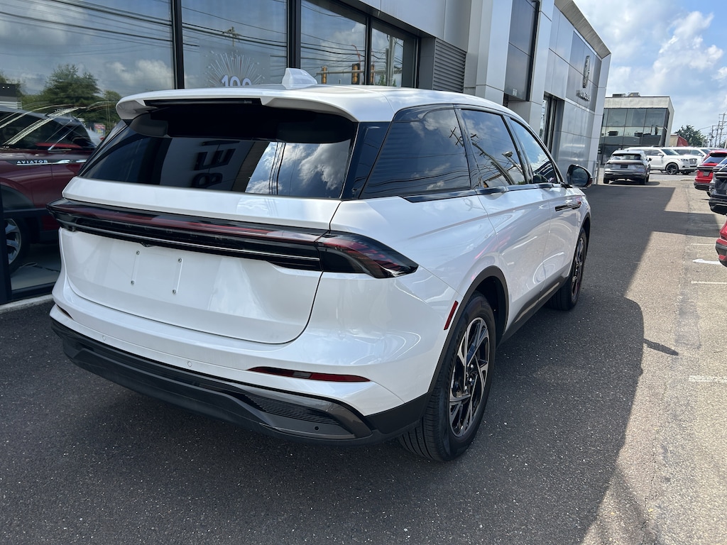 New 2025 Lincoln Nautilus 2.0T AWD Premiere II w/ Jet Appearance Pkg SUV