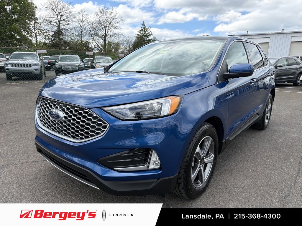 2024 Ford Edge SEL AWD's photo