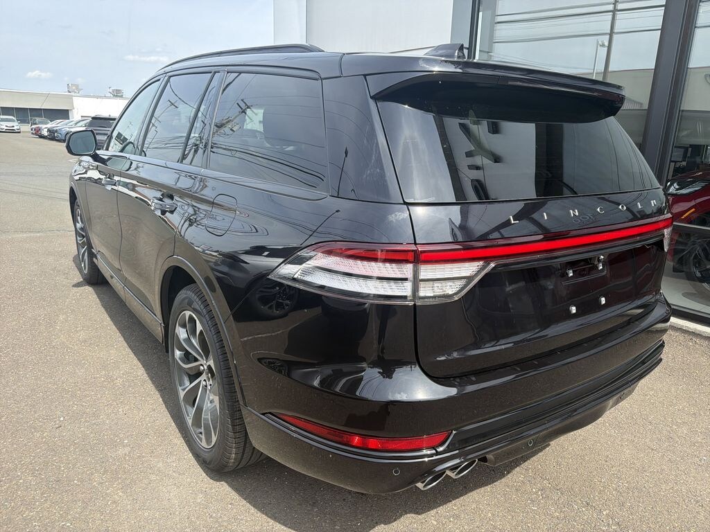 New 2026 Lincoln Aviator 3.0T AWD Premiere III w/ Jet Appearance Pkg SUV