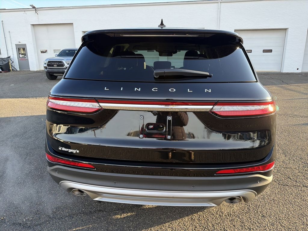 Used 2025 Lincoln Corsair 2.0T AWD Reserve II w/ Panoramic Moonroof & Navigation SUV