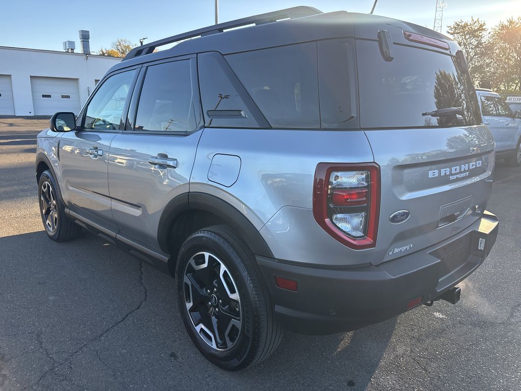 2022 Ford Bronco Sport Outer Banks photo 3