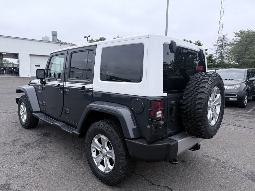 Used 2017 Jeep Wrangler JK Unlimited 3.6L 4WD Chief Sahara w/ Trailer Tow & Connectivity Group SUV