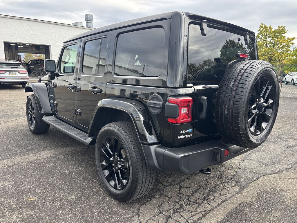 2021 Jeep Wrangler Unlimited 4xe Sahara photo 2