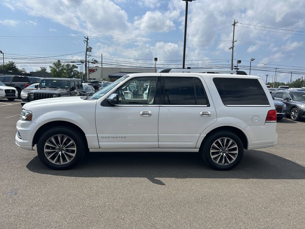 Used 2016 Lincoln Navigator 3.5T 4WD Select w/ Moonroof Navigation SUV