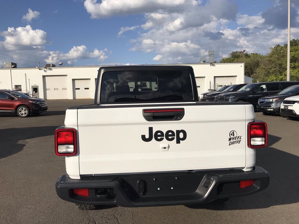 2022 Jeep Gladiator Willys photo 4