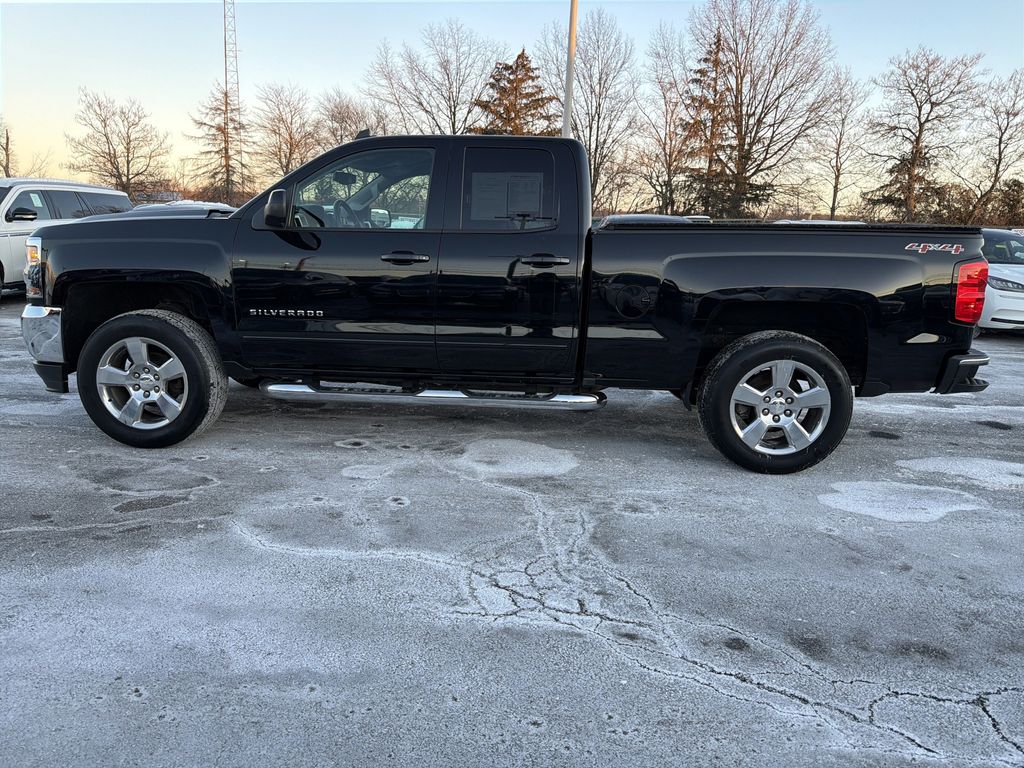 Used 2017 Chevrolet Silverado 1500 LT with VIN 1GCVKREC6HZ182480 for sale in Lansdale, PA