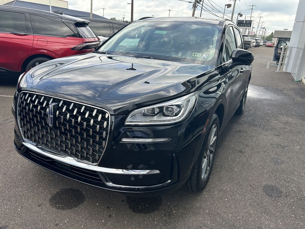 New 2025 Lincoln Corsair 2.5L AWD Grand Touring w/ Panoramic Moonroof & Nav SUV