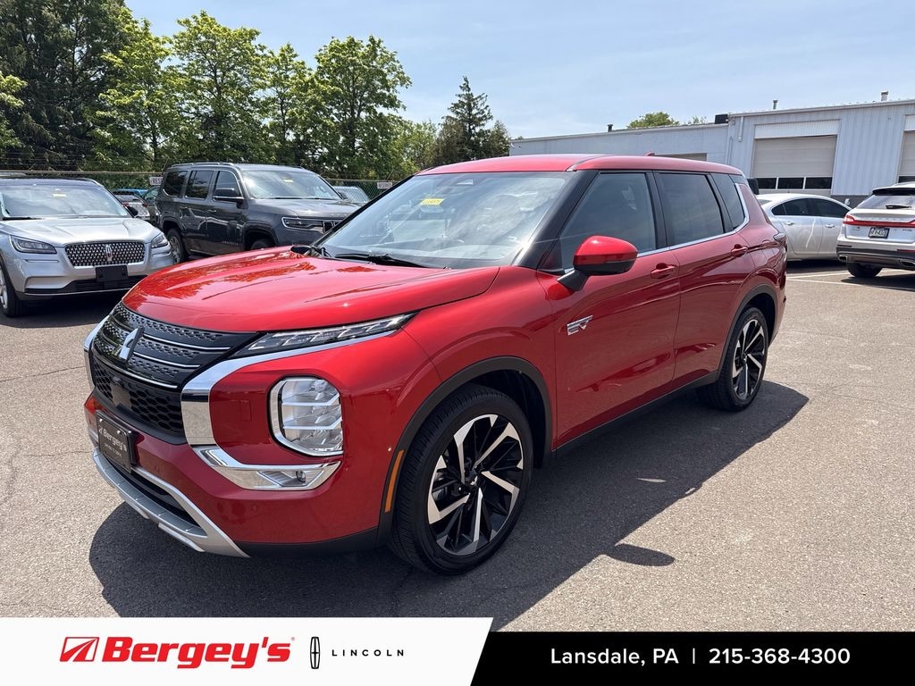 Used 2023 Mitsubishi Outlander Phev 2.4L S-AWC SE w/ Navigation SUV