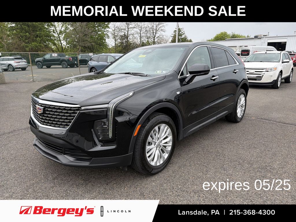 2024 Cadillac XT4 Luxury's photo