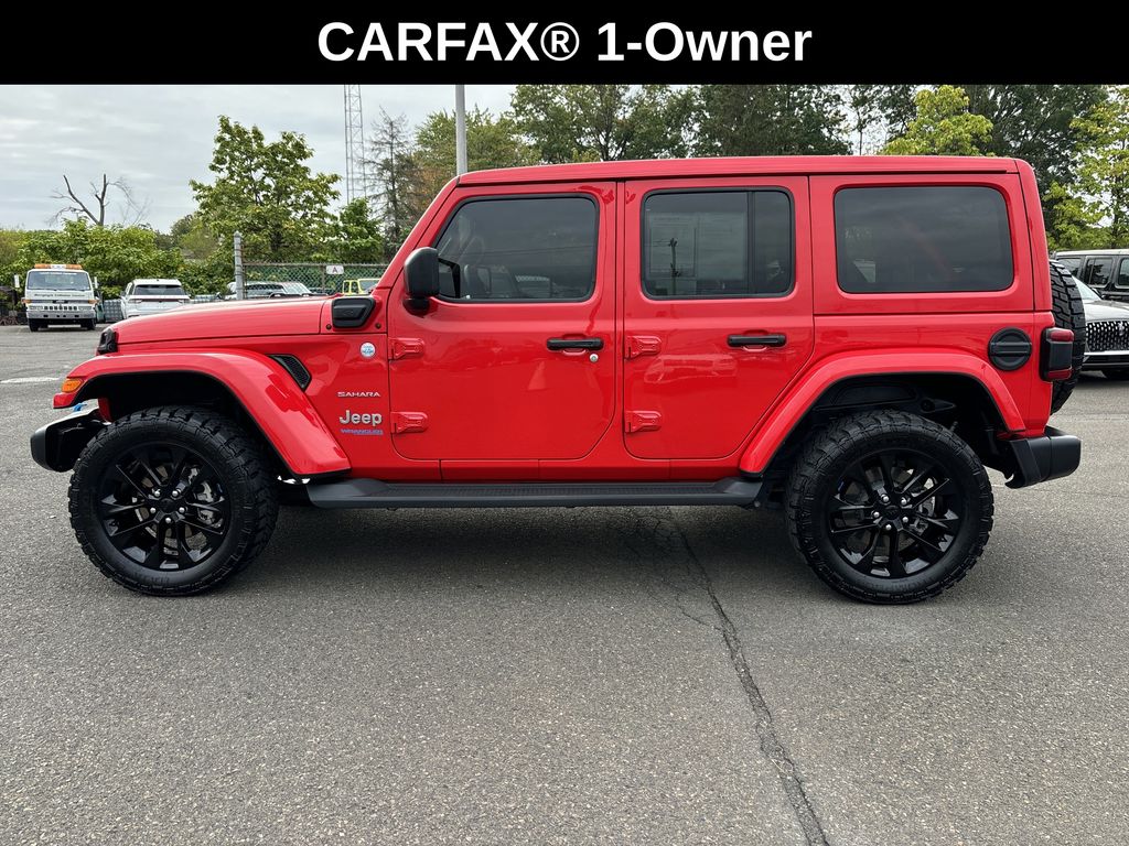 2022 Jeep Wrangler Unlimited 4xe Sahara photo 2