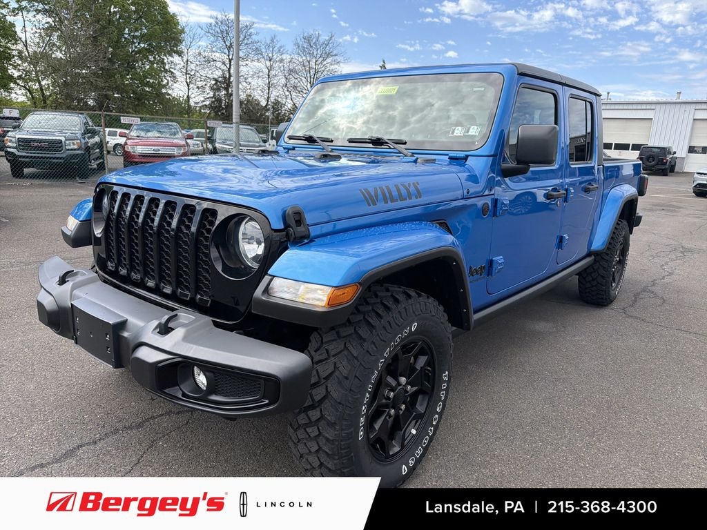 Used 2021 Jeep Gladiator 3.6L 4WD Willys Hard Top w/ Trailer Tow & Cold Weather Pkg Truck