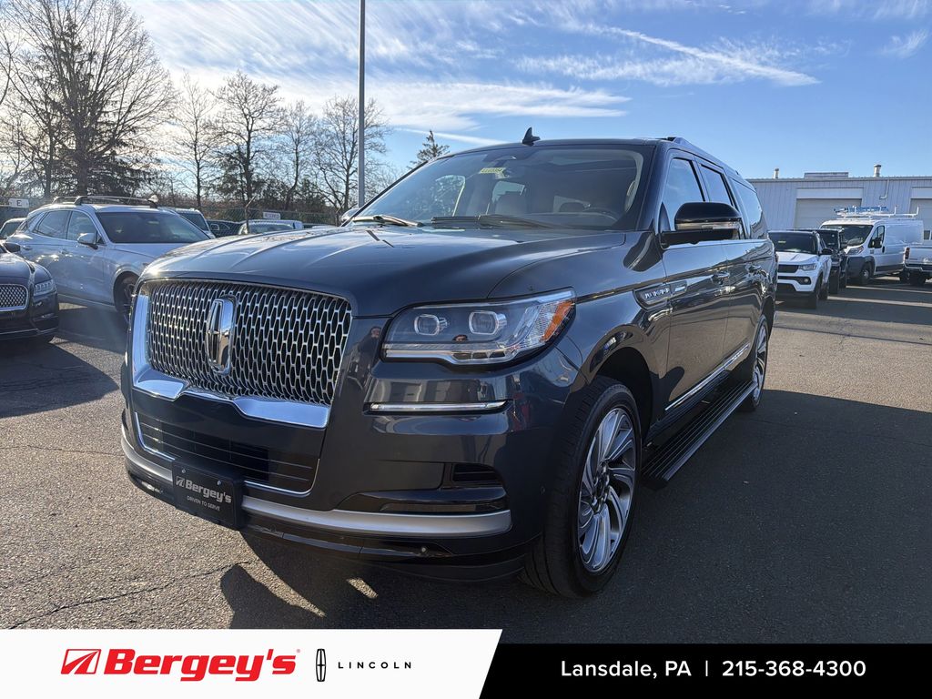 2022 Lincoln Navigator Reserve L's photo