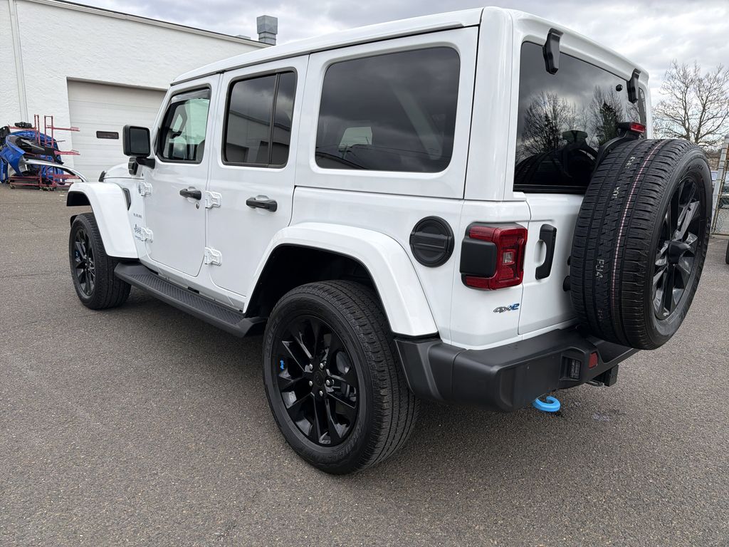 2022 Jeep Wrangler Unlimited 4xe Sahara photo 3