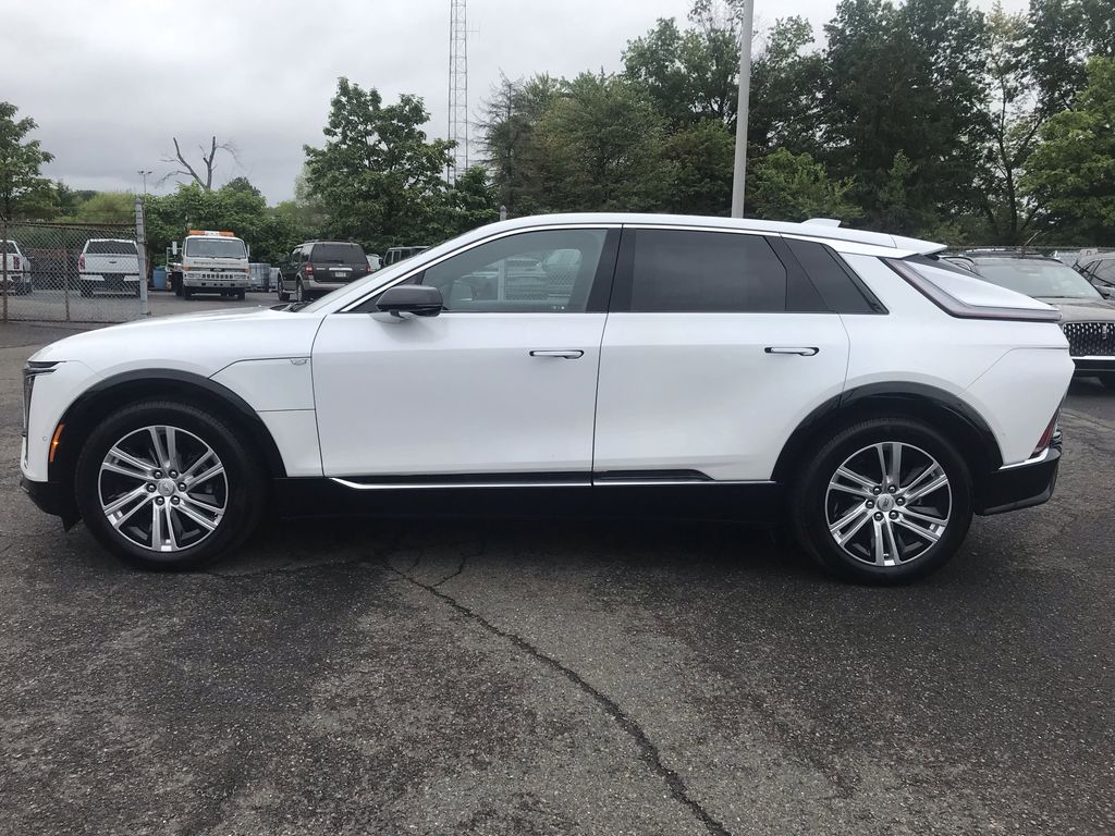 Used 2024 Cadillac LYRIQ Tech with VIN 1GYKPMRL2RZ103223 for sale in Lansdale, PA