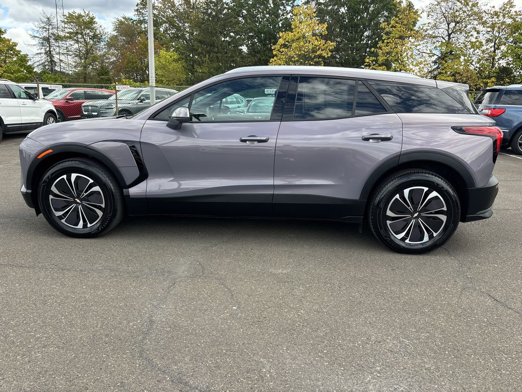 2024 Chevrolet Blazer EV photo 2