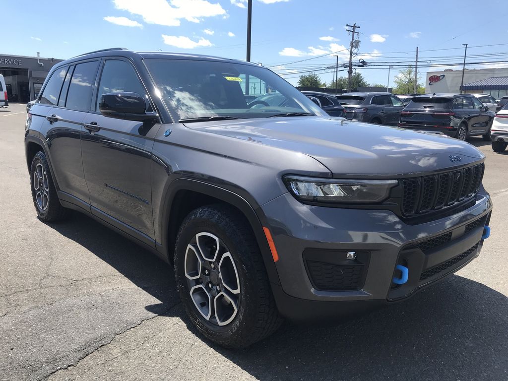 2022 Jeep Grand Cherokee 4xe 2.0L 4WD Trailhawk w/ Navigation SUV