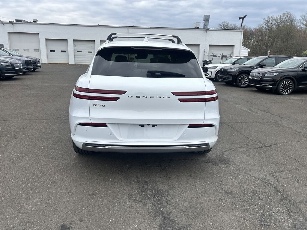 Used 2024 Genesis Electrified GV70 77.4kWH AWD Advanced w/ Panoramic Sunroof & Nav SUV