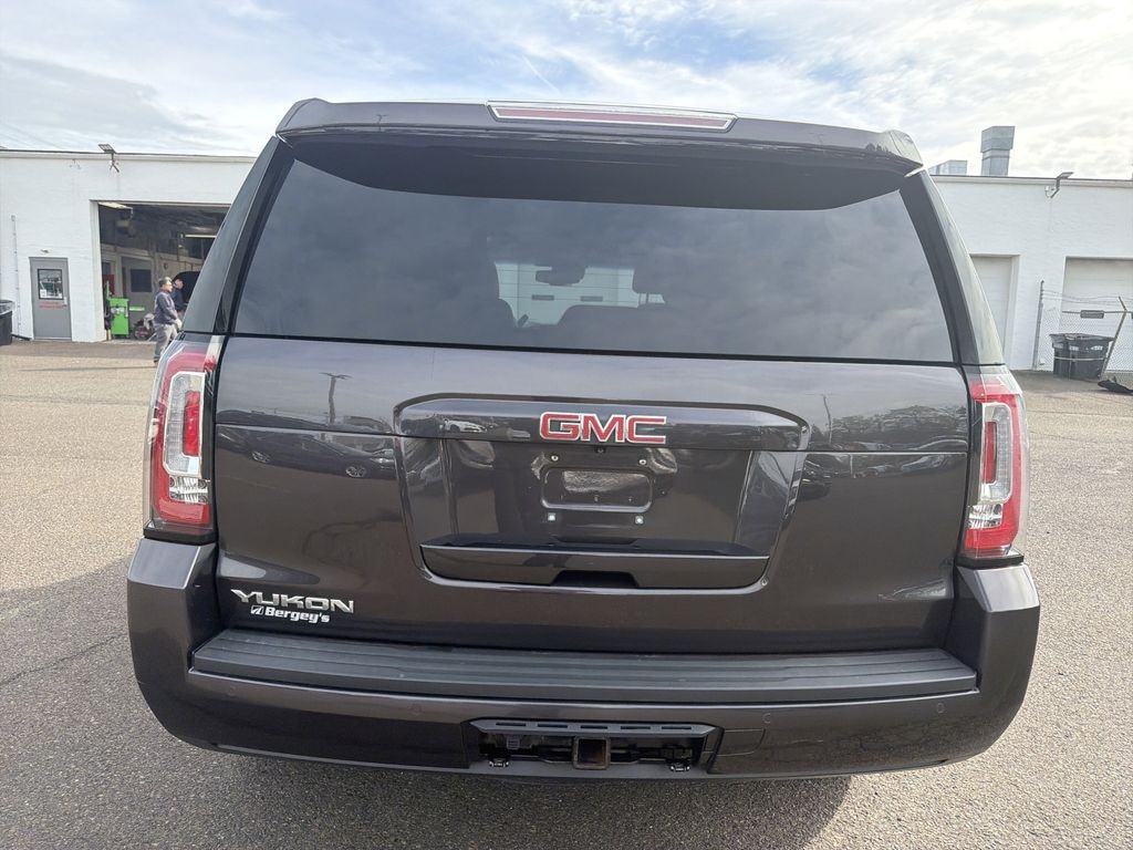 Used 2018 GMC Yukon 5.3L 4WD SLT Standard Edition w/ Enhanced Driver Alert Pkg SUV