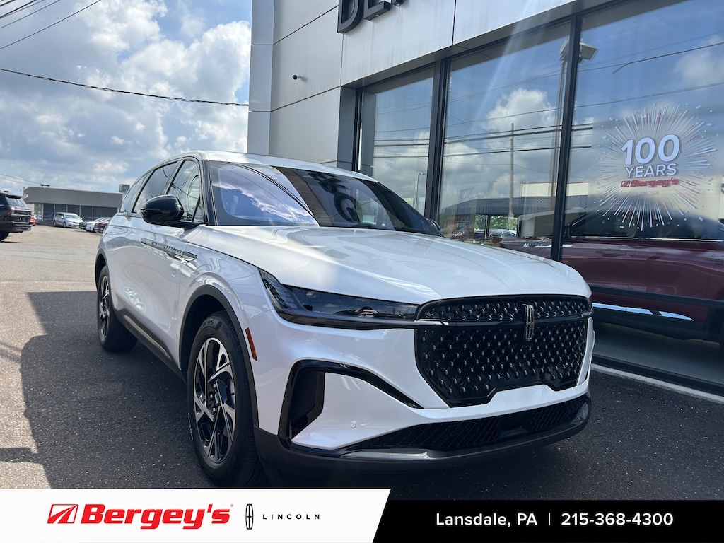 New 2025 Lincoln Nautilus 2.0T AWD Premiere II w/ Jet Appearance Pkg SUV