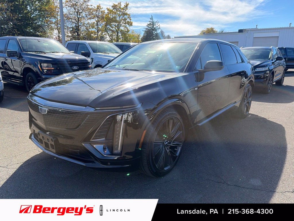 2024 Cadillac LYRIQ Sport 3