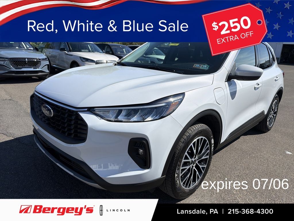 Used 2025 Ford Escape Plug-In Hybrid 2.5L FWD w/ Remote Start & Heated Seats SUV