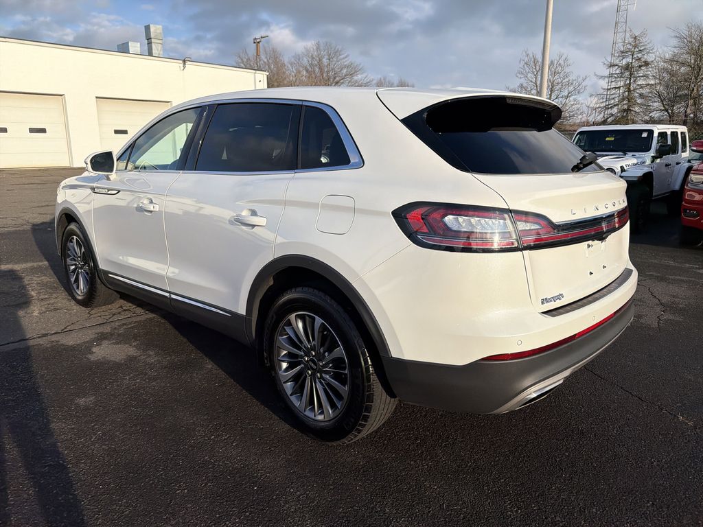 2023 Lincoln Nautilus Standard photo 3