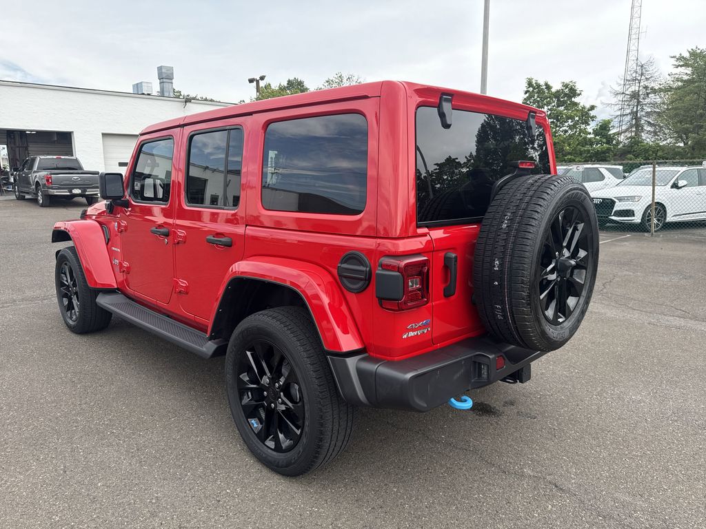 2022 Jeep Wrangler Unlimited 4xe Sahara W photo 2
