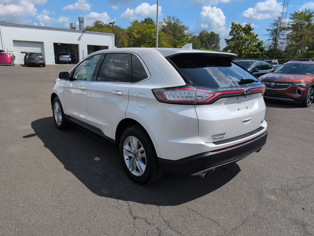2017 Ford Edge SEL photo 2