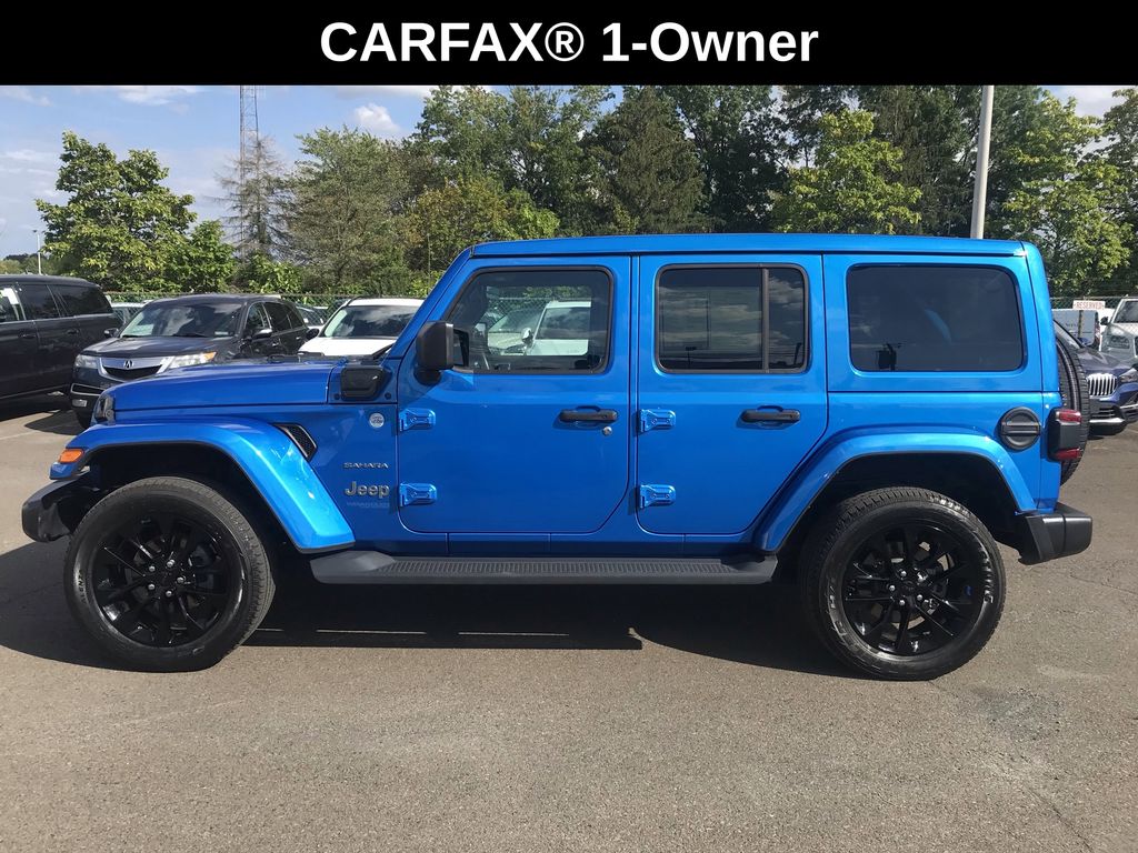 2022 Jeep Wrangler Unlimited 4xe Sahara photo 2