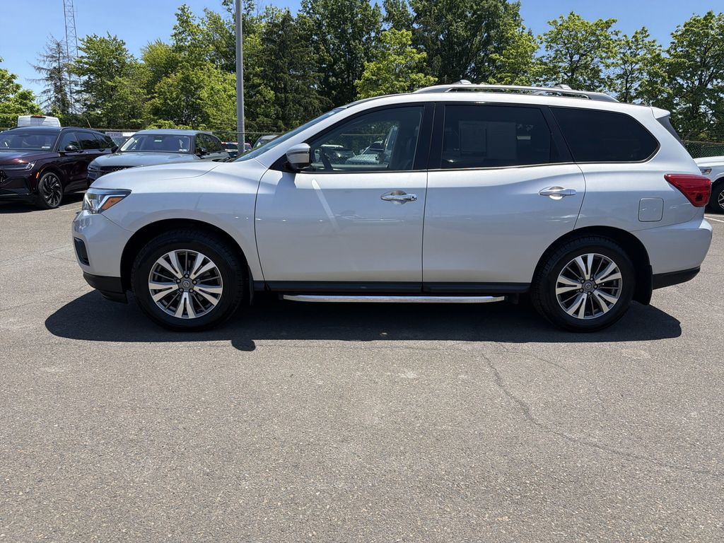 Used 2020 Nissan Pathfinder SL with VIN 5N1DR2CM6LC647695 for sale in Lansdale, PA