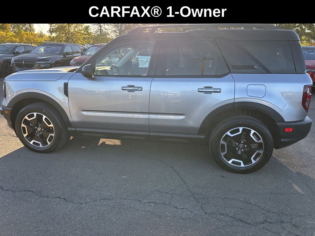 2022 Ford Bronco Sport Outer Banks photo 2