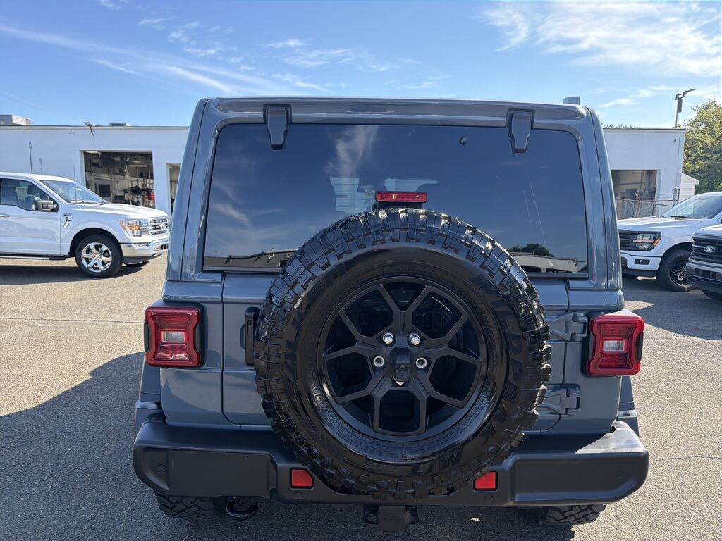 Used 2025 Jeep Wrangler Unlimited 3.6L 4WD Willys Skytop w/ Convenience & Active Safety Pkg SUV