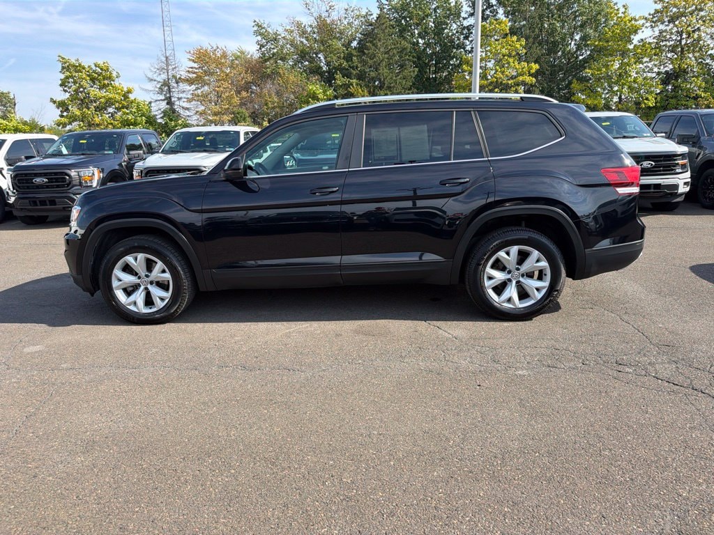 Used 2018 Volkswagen Atlas Launch Edition with VIN 1V2HR2CA6JC500882 for sale in Lansdale, PA
