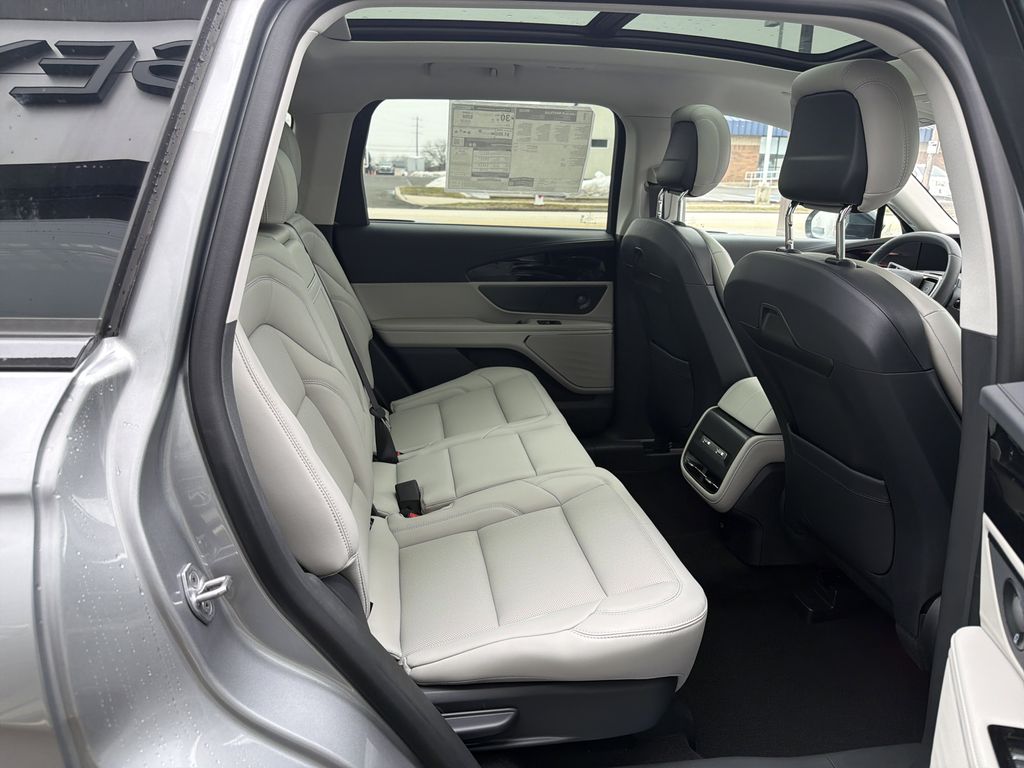 2026 Lincoln Nautilus Premiere - Photo 8