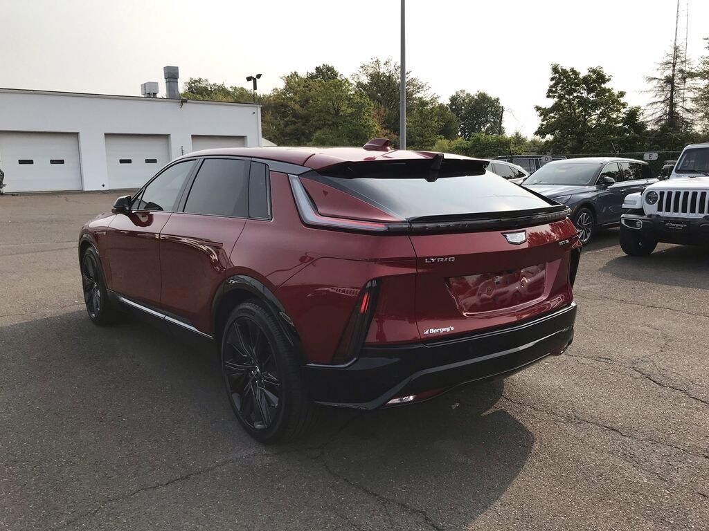 Used 2024 Cadillac Lyriq AWD Sport 3 w/ Super Cruise & Fixed Glass Roof SUV