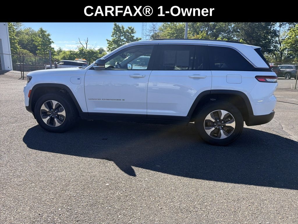 Used 2023 Jeep Grand Cherokee 4xe 2.0L 4WD w/ Panoramic Sunroof & Navigation SUV