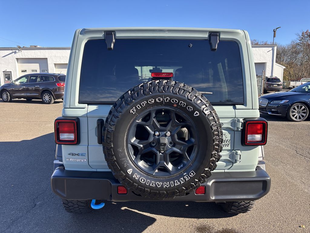 2023 Jeep Wrangler Unlimited 4xe Willys photo 3