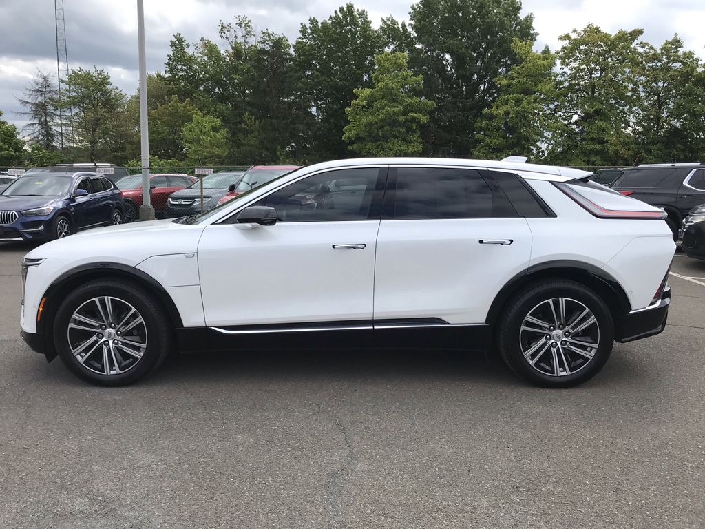 Used 2024 Cadillac LYRIQ Luxury 1 with VIN 1GYKPPRL5RZ105159 for sale in Lansdale, PA