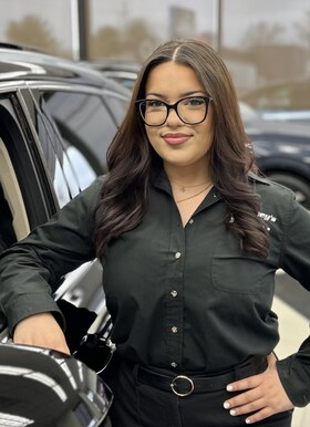 Staff member Alaena Gonzalez from ID_f88a28