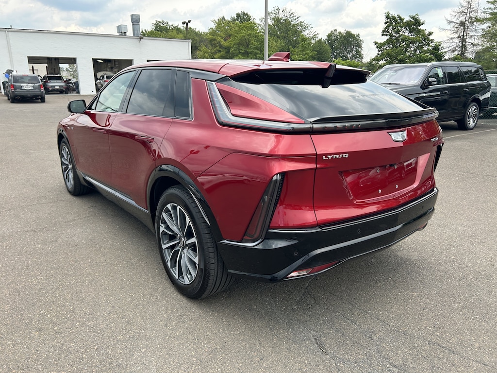 Used 2024 Cadillac LYRIQ 11.5KW AWD Sport I w/ Fixed Glass Roof SUV
