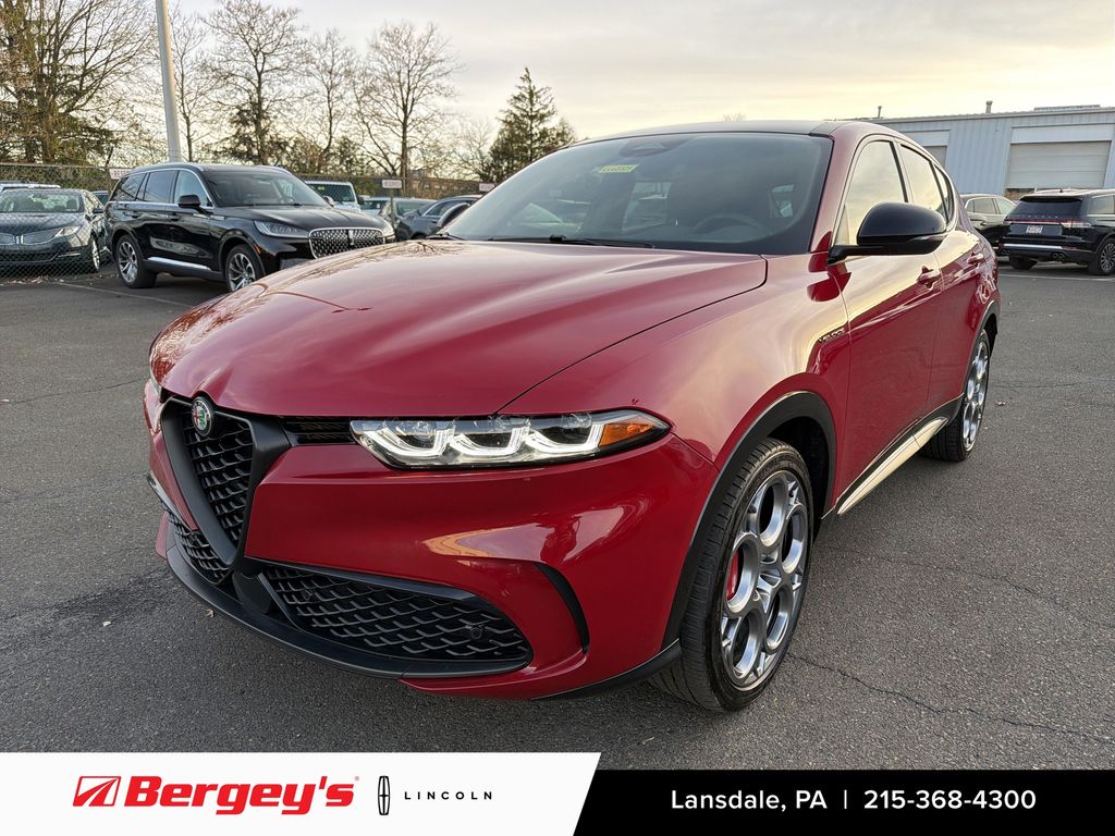 2024 Alfa Romeo Tonale Veloce's photo