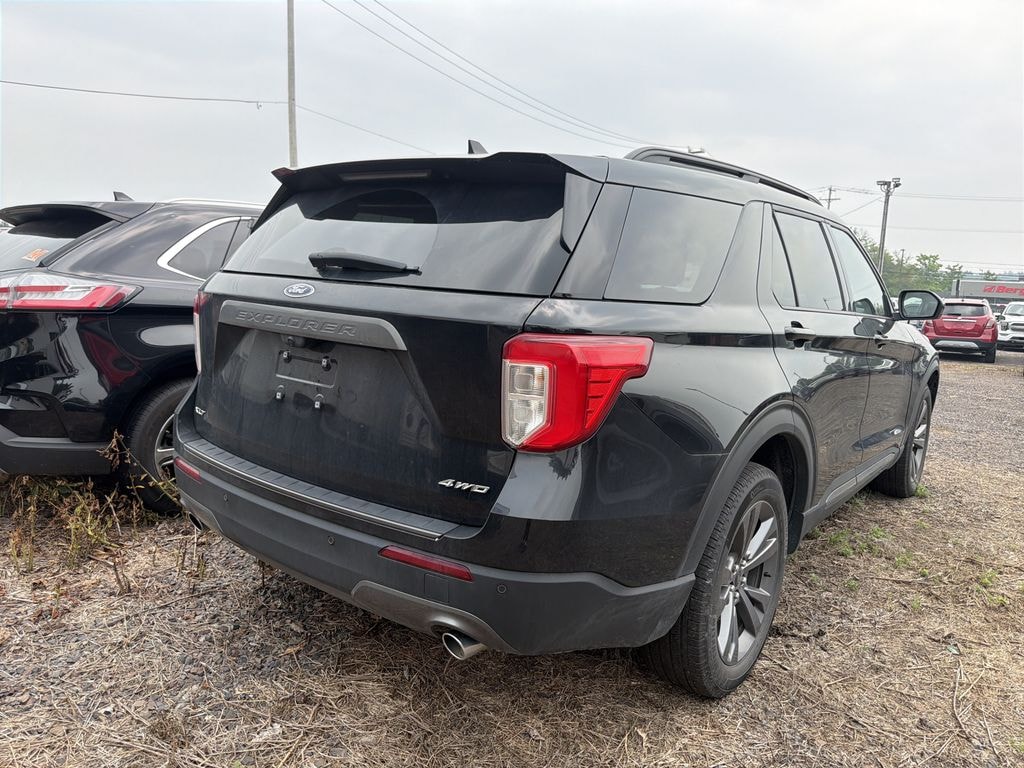 Used 2024 Ford Explorer 2.3T 4WD XLT w/ Twin Panel Moonroof & Navigation SUV