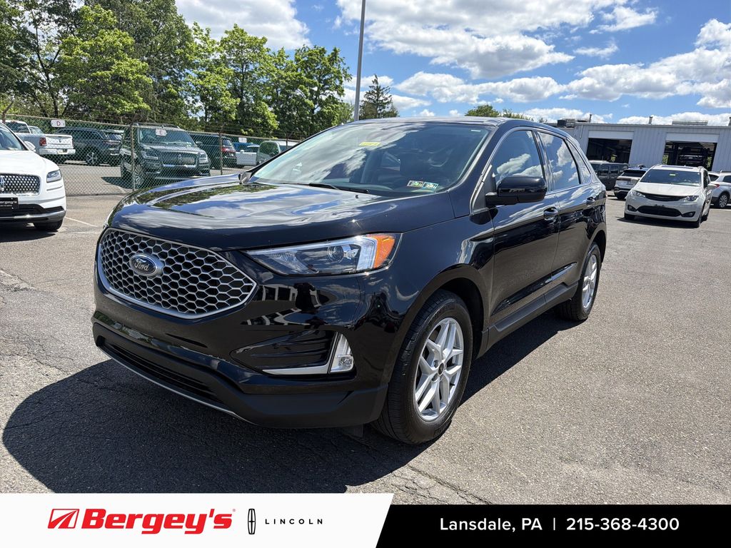 2023 Ford Edge