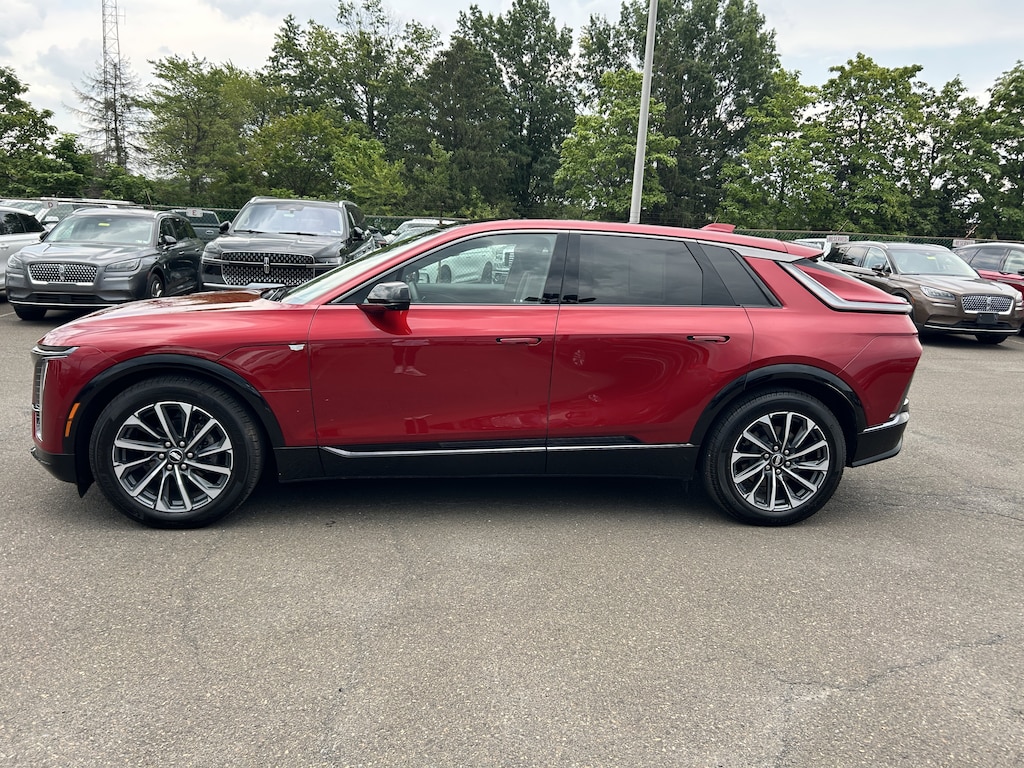 Used 2024 Cadillac LYRIQ 11.5KW AWD Sport I w/ Fixed Glass Roof SUV