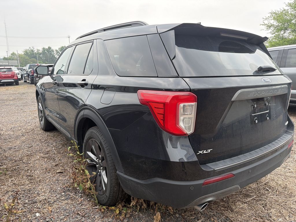 Used 2024 Ford Explorer 2.3T 4WD XLT w/ Twin Panel Moonroof & Navigation SUV