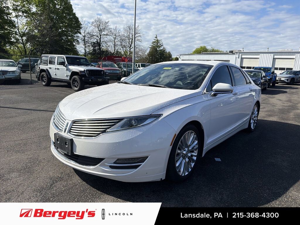 Used 2015 Lincoln MKZ 2.0L AWD w/ Moonroof & Navigation Sedan