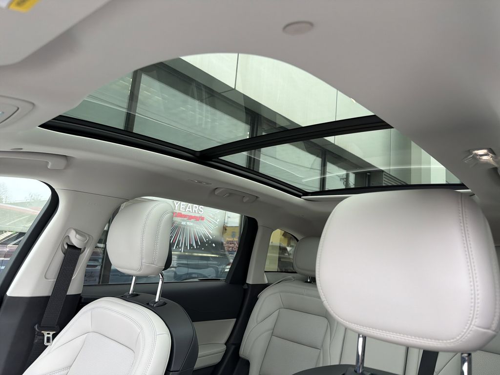 2026 Lincoln Nautilus Premiere - Photo 11